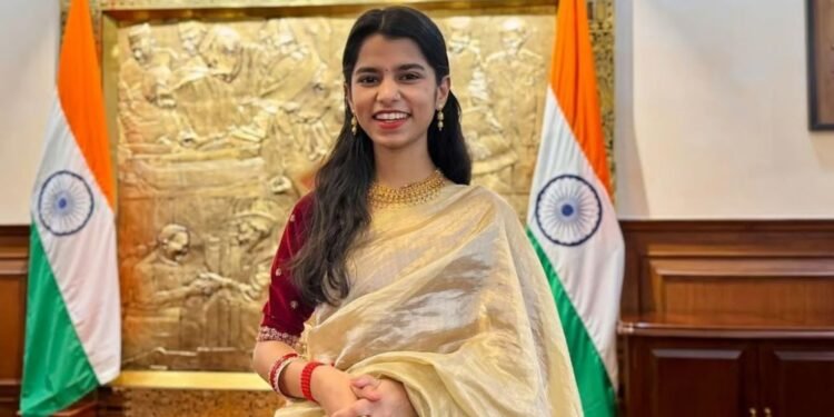 Singer-Maithili-Thakur-won-on-a-BJP-ticket-in-Bihar-became-the-youngest-MLA