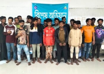 মোহাম্মদপুরে দিনব্যাপী বিশেষ অভিযান: গ্রেপ্তার ২১, উদ্ধার মাদক ও টাকা