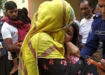 Old-woman-dies-in-wall-collapse-in-Narsingdi-40-injured