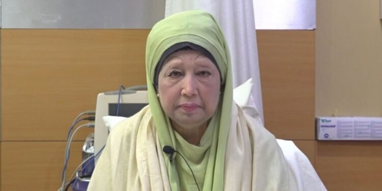 খালেদা জিয়ার রোগমুক্তি কামনায় শুক্রবার দেশজুড়ে দোয়ার আহ্বান সরকারের