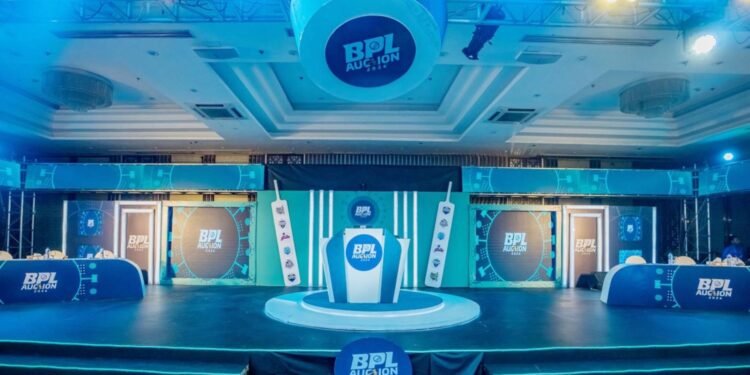 নিলামে দল পাননি যেসব তারকা ক্রিকেটার