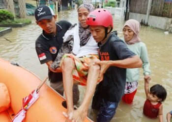 এশিয়ার ৪ দেশে ঘূর্ণিঝড় ও বন্যার তাণ্ডবে ৯ শতাধিক নিহত, নিখোঁজ বহু