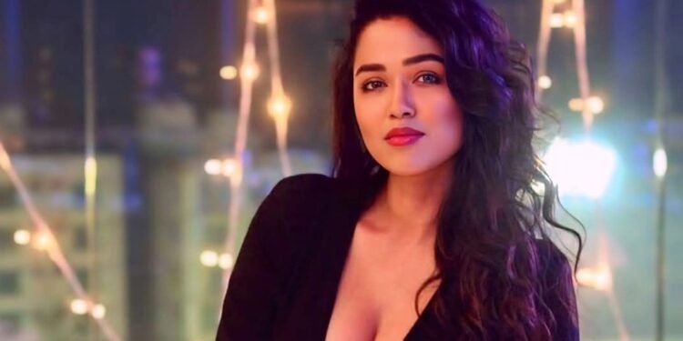 বিজেপি, তৃণমূল নাকি সিপিএম? রাজনীতি নিয়ে অবস্থান পরিষ্কার করলেন সোহিনী