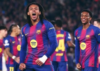 ৩ মিনিটে কুন্দের জোড়া হেড, ক্যাম্প ন্যুতে বার্সার রাজকীয় প্রত্যাবর্তন