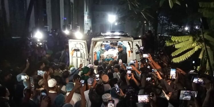 ঢামেক থেকে এভারকেয়ারে স্থানান্তর করা হলো গুলিবিদ্ধ হাদিকে