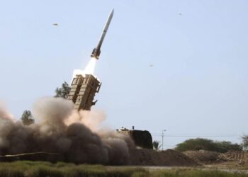 মহড়া নাকি হামলার প্রস্তুতি? ইরানের গতিবিধি নিয়ে ট্রাম্পকে সতর্ক করল ইসরায়েল