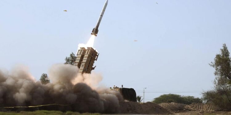 মহড়া নাকি হামলার প্রস্তুতি? ইরানের গতিবিধি নিয়ে ট্রাম্পকে সতর্ক করল ইসরায়েল