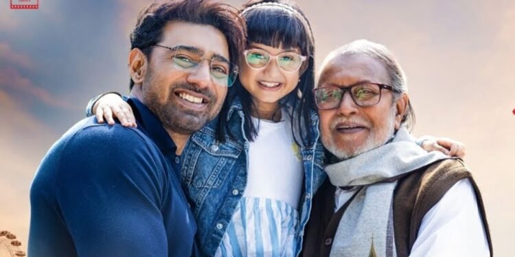 নিজের ছবি শো না পাওয়ায় সমালোচকদের জবাব দেবের