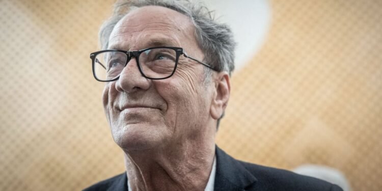 অভিনয় ও নির্মাণে ফিলিস্তিনের প্রতিবাদী মুখ: মোহাম্মদ বাকরির জীবনাবসান