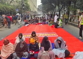 তারেক রহমানকে পথ ছেড়ে দিল ইনকিলাব মঞ্চ