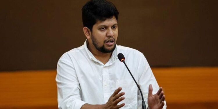 আমি এই এনসিপির অংশ হচ্ছি না—মাহফুজ আলম