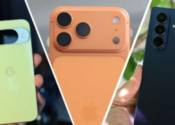 এআই ফোনের বছর ২০২৫: হার্ডওয়্যারকে হটিয়ে সফটওয়্যারের রাজত্ব