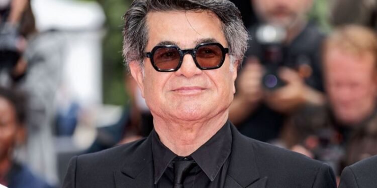 অস্কার ক্যাম্পেইনে যুক্তরাষ্ট্রে থাকাকালেই দেশে কারাদণ্ডের রায় জাফর পানাহির