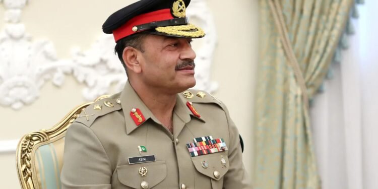 তিন বাহিনী ও পরমাণু অস্ত্রের চাবিকাঠি এখন ফিল্ড মার্শাল অসীম মুনিরের হাতে