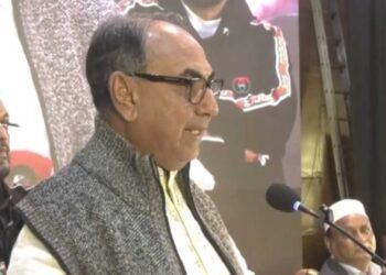 ‘ঝগড়া করব না, বাসায় আসেন চা-বিরিয়ানি খাওয়াব’: প্রতিপক্ষকে মির্জা আব্বাস