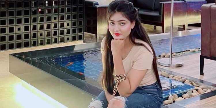 গুলশানে বারের ড্যান্সার তরুণীর গলাকাটা মরদেহ উদ্ধার