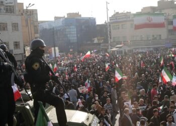 নিজস্ব ‘জাতীয় ইন্টারনেট’ চালু করছে ইরান