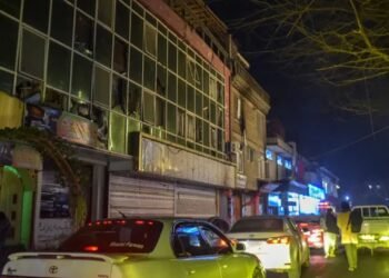 কাবুলে চীনা রেস্তোরাঁয় আইএসের আত্মঘাতী হামলা, নিহত ৭