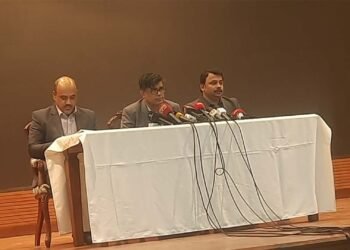 নির্বাচনের আগে সব অবৈধ অস্ত্র উদ্ধারের নির্দেশ ড. ইউনূসের