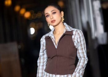 ইস্তাম্বুলের হোটেল রুমে অশরীরী আতঙ্ক: মুখ খুললেন মিমি চক্রবর্তী