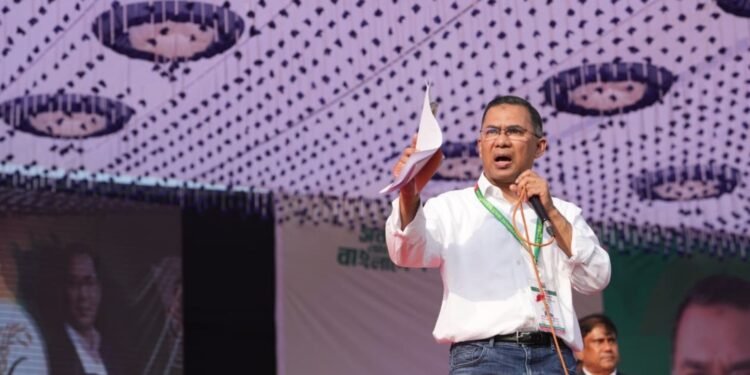 ‘ওদের প্রটোকল তিনগুণ বাড়িয়ে দিন, জনগণ ক্ষিপ্ত’: ড. ইউনূসকে তারেক রহমান