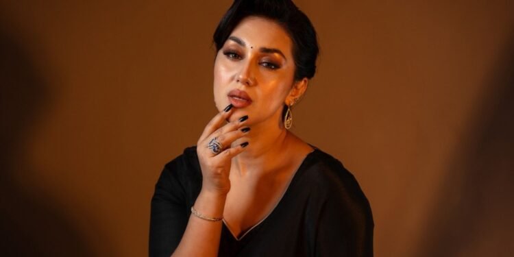 মার্চে নেপালে ‘শিকার’ করবেন অপু বিশ্বাস