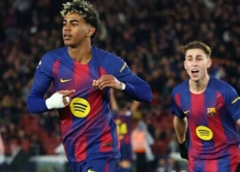 ২৪ ঘণ্টার মধ্যেই রিয়ালকে হটিয়ে শীর্ষে বার্সেলোনা