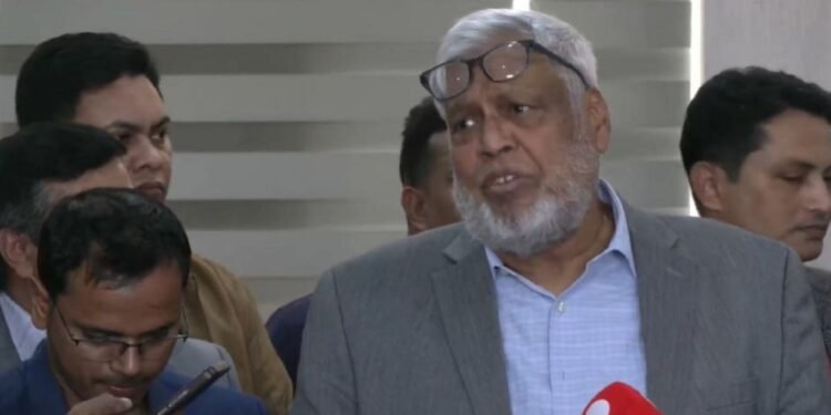 পে-স্কেল বাস্তবায়ন করছে না অন্তর্বর্তী সরকার: সিদ্ধান্ত নেবে নির্বাচিতরা