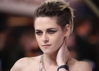 ট্রাম্পের ভয়ে দেশান্তরী ‘টোয়াইলাইট’ তারকা