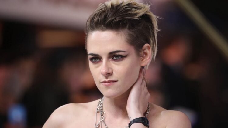 ট্রাম্পের ভয়ে দেশান্তরী ‘টোয়াইলাইট’ তারকা