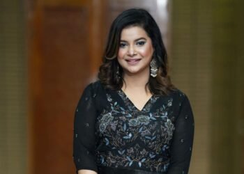 ৮ দিন ধরে নির্বাক শবনম ফারিয়া