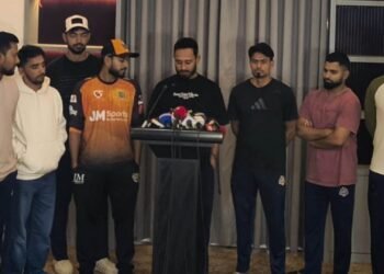 সংবাদ সম্মেলন ডেকেছে কোয়াব, শঙ্কায় বিপিএল