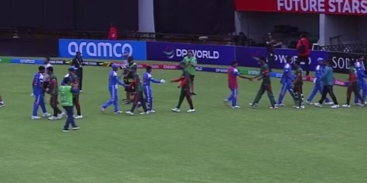 টসে হ্যান্ডশেক করেননি, ম্যাচ শেষে মিলিয়ে দিলেন হাত
