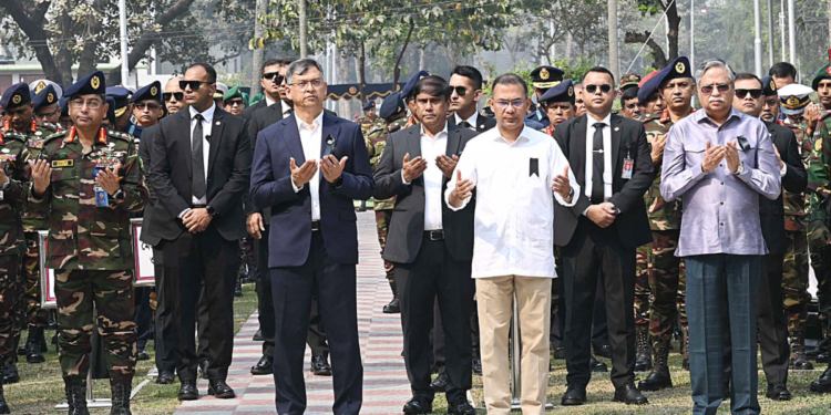 পিলখানা হ/ত্যাকা/ণ্ডে শহী/দ সেনা কর্মকর্তাদের প্রতি রাষ্ট্রপতি ও প্রধানমন্ত্রীর শ্রদ্ধা
