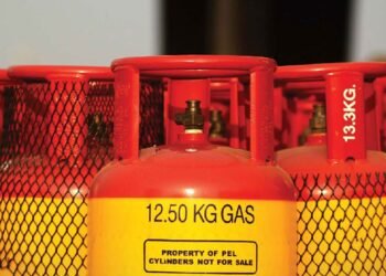 এলপিজির দাম বাড়ছে না কমছে, জানা যাবে আজ বিকেলে