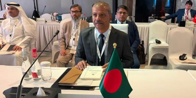 আমিরাতে ভিসা জটিলতা নিরসনে ড. আসিফ নজরুলের আহ্বান