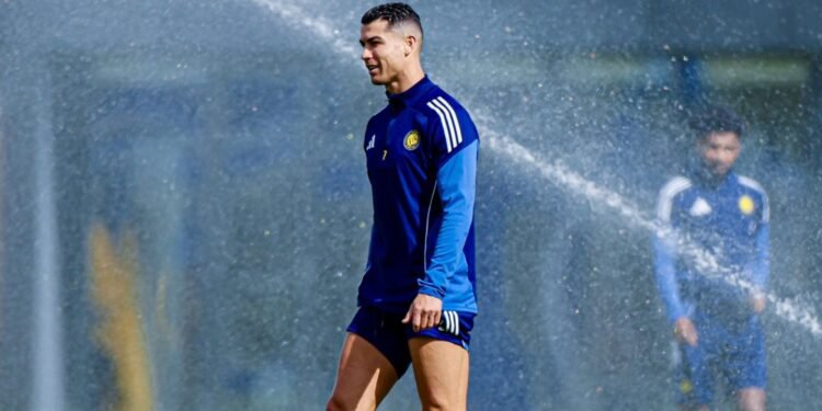 টানা দুই ম্যাচ বয়কট: কেন মাঠে নামছেন না ক্রিশ্চিয়ানো?