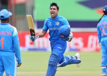 ফয়সাল শিনোজাদার বিশ্বরেকর্ড ম্লান, অ্যারন জর্জের ব্যাটে ভারতের জয়