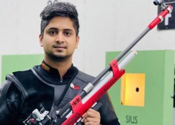 দিল্লিতে ১৫তম হয়ে ফিরতে হলো শুটার রবিউলকে