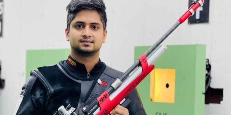 দিল্লিতে ১৫তম হয়ে ফিরতে হলো শুটার রবিউলকে