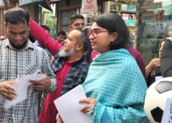 মাইকিং-শোডাউন ছাড়াই ডা. তাসনিম জারার ব্যতিক্রমী প্রচারণা