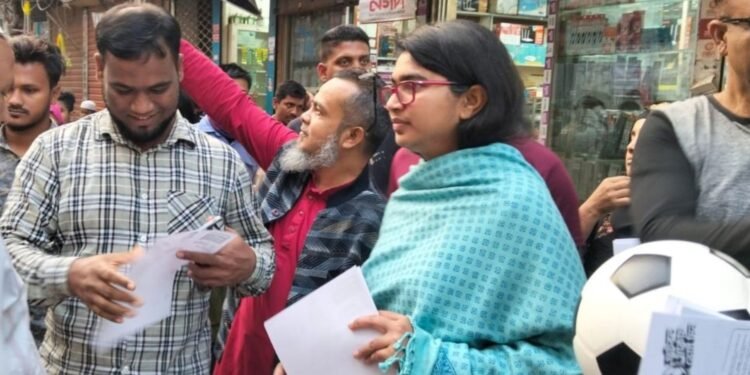 মাইকিং-শোডাউন ছাড়াই ডা. তাসনিম জারার ব্যতিক্রমী প্রচারণা