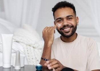 পুরুষের রূপচর্চা: ৩টি সহজ ধাপে পান সতেজ ত্বক