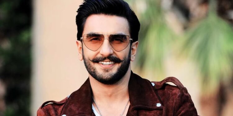 রণবীর সিংকে হত্যার হুমকি: ভয়েস নোটে চাইল কোটি টাকা