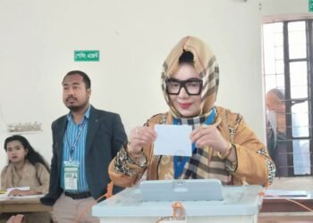 আফরোজা আব্বাসের ভোট প্রদান: ‘সুষ্ঠু পরিবেশ থাকলে ধানের শীষের জয় নিশ্চিত’