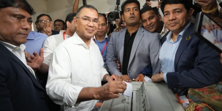 সপরিবারে ভোট দিলেন তারেক রহমান: গুলশানে কড়া নিরাপত্তা