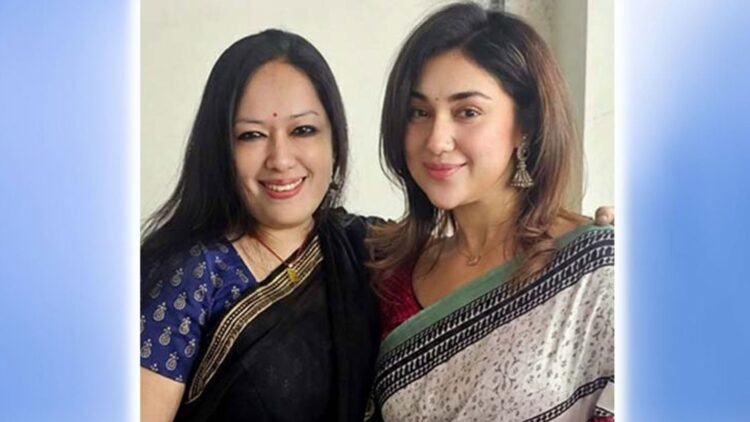 রুমিন-অপু এক ফ্রেমে: নির্বাচনী জয়ে নায়িকার শুভেচ্ছা বার্তা