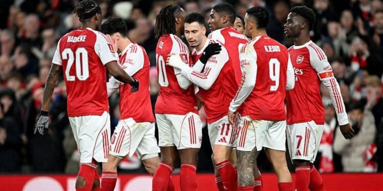 ১৭ মিনিটেই ৪ গোল: আর্সেনালের টর্নেডো!