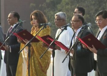 শপথ নিলেন শামা-টুকু-কায়সার কামালসহ ২৪ জন