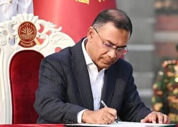 সংবিধানের ৫৬(৩) অনুচ্ছেদ বলে প্রধানমন্ত্রী হলেন তারেক রহমানসংবিধানের ৫৬(৩) অনুচ্ছেদ বলে প্রধানমন্ত্রী হলেন তারেক রহমান